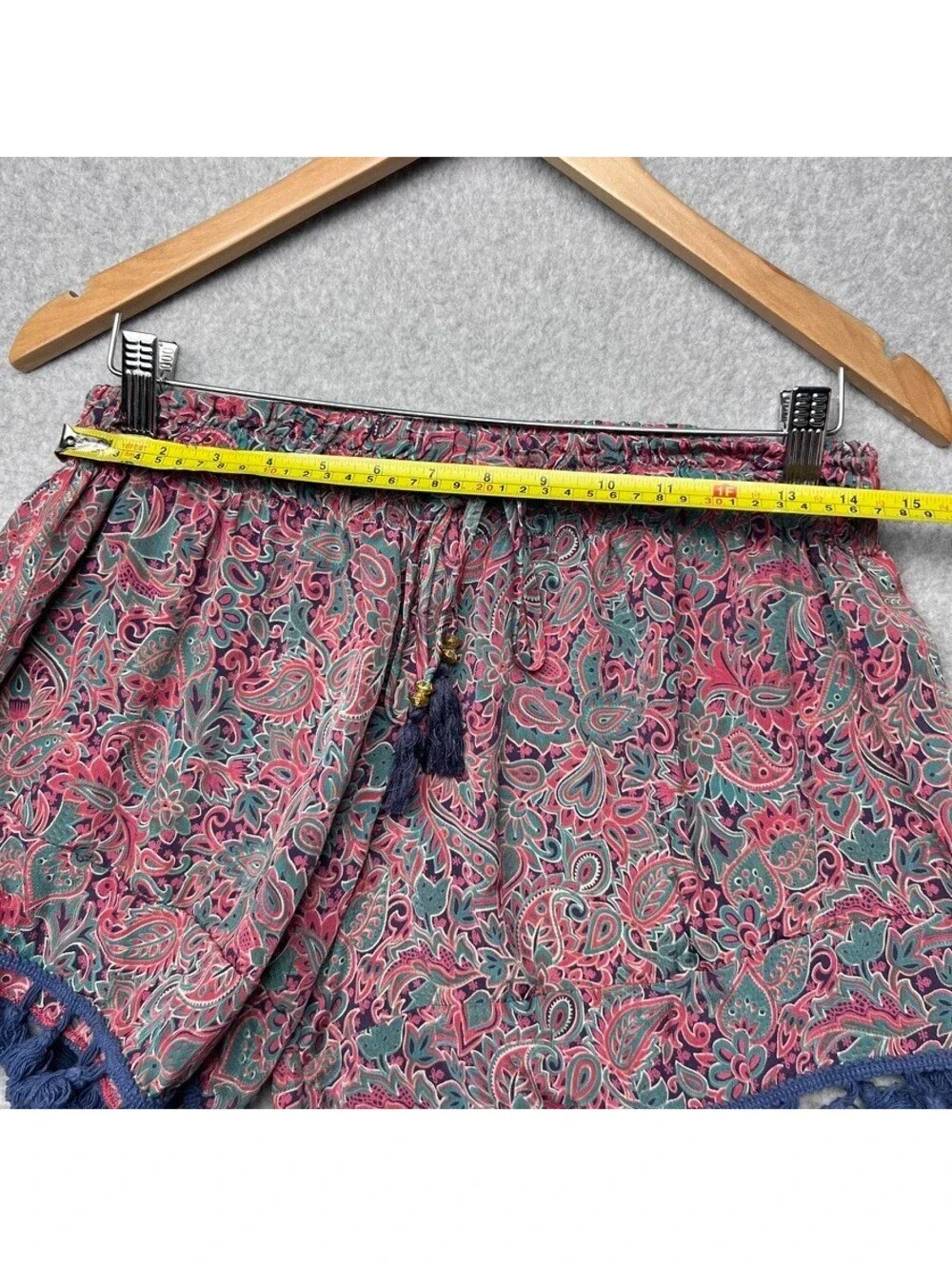 Anthropologie Raga Womens Paisley Tassel Pull On Shorts M Boho Hippie Beach chic